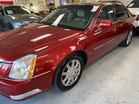 Used 2008 Cadillac DTS image 4