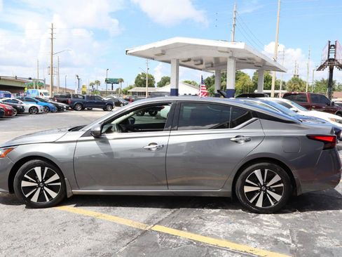 Used 2021 Nissan Altima 2.5 SL FWD image 7