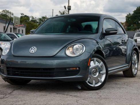 Used 2012 Volkswagen Beetle 2.5 FWD image 1