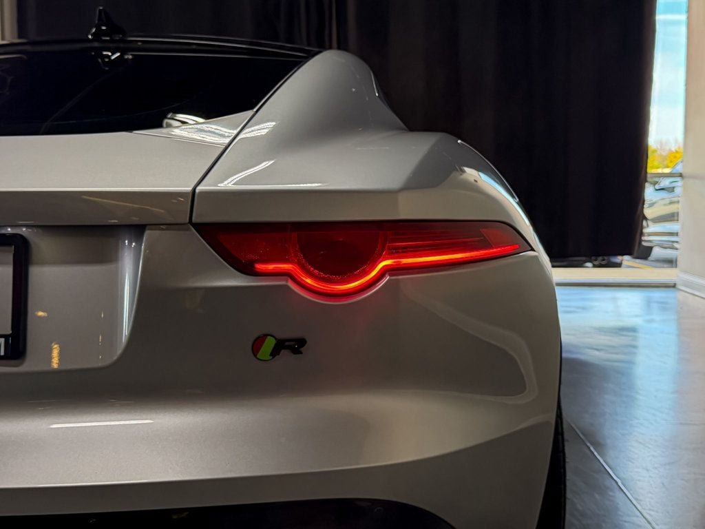 Used 2015 Jaguar F-TYPE R RWD image 79