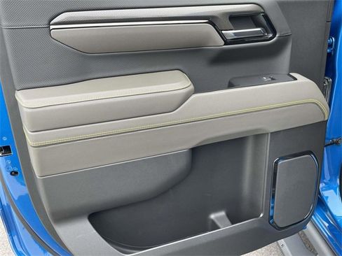 Used 2023 Chevrolet Silverado 1500 ZR2 w/ Technology Package image 5