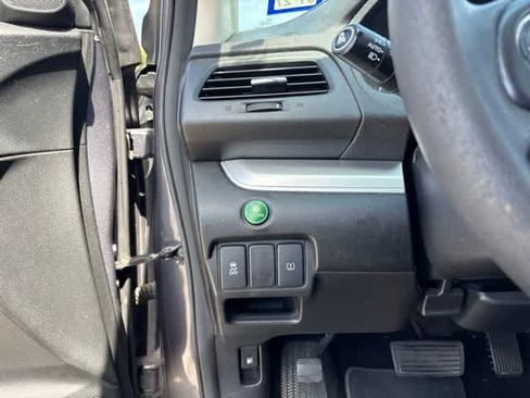 Used 2016 Honda CR-V EX image 10