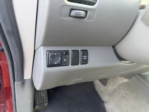 Used 2014 Nissan Frontier SV RWD image 5