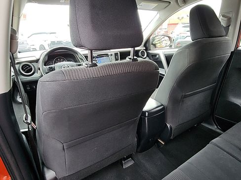 Used 2016 Toyota RAV4 LE FWD image 21