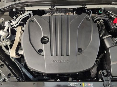 Used 2024 Volvo S60 B5 Core image 32