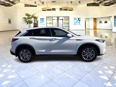 Certified 2025 INFINITI QX50 Pure AWD/4WD image 4