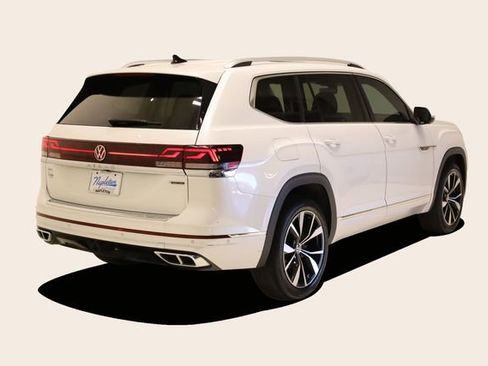 Used 2024 Volkswagen Atlas SEL Premium R-Line AWD/4WD image 6