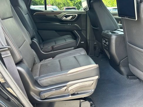 Used 2023 Chevrolet Tahoe High Country AWD/4WD image 15