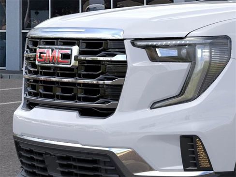 New 2025 GMC Acadia Elevation image 13