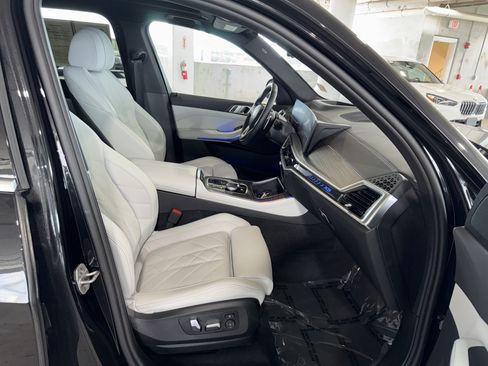 Used 2024 BMW X5 sDrive40i w/ Parking Assistance Package RWD image 10