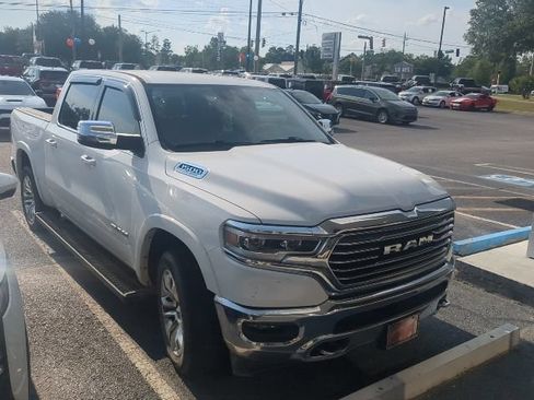 Used 2023 RAM 1500 Limited AWD/4WD image 2