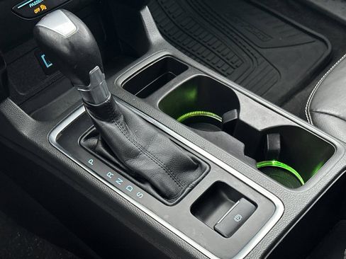 Used 2017 Ford Escape Titanium image 21