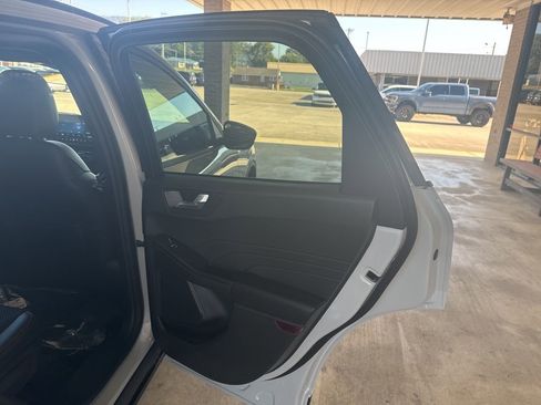 New 2025 Ford Escape ST-Line w/ Tech Pack #1 image 21