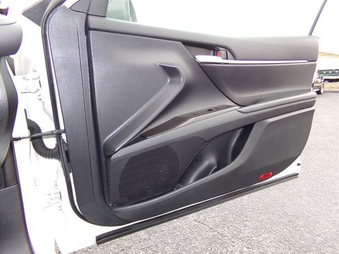 Used 2023 Toyota Camry SE image 33