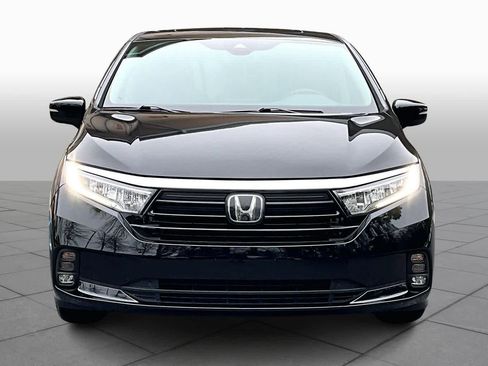 Certified 2024 Honda Odyssey EX-L image 3