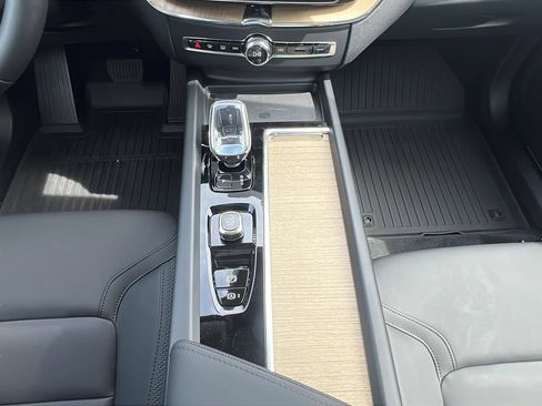 New 2026 Volvo XC60 B5 Plus AWD/4WD image 14
