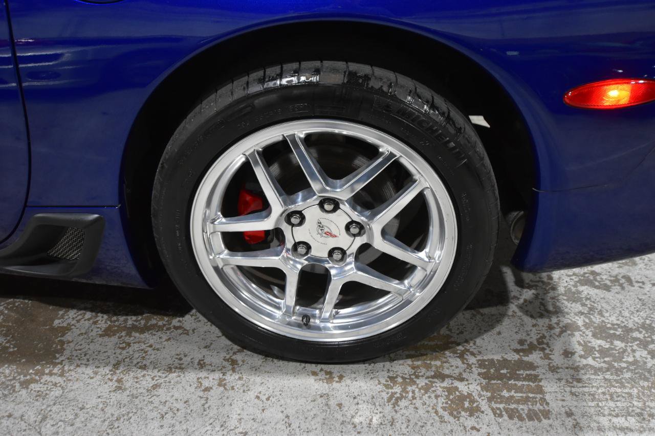 Used 2004 Chevrolet Corvette Z06 w/ Z06 Preferred Equipment Group RWD image 35