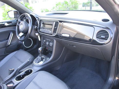Used 2013 Volkswagen Beetle 2.5 FWD image 63