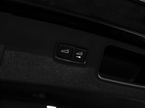 Used 2017 Porsche Macan GTS AWD/4WD image 66