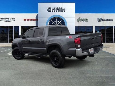 Used 2023 Toyota Tacoma SR5 RWD image 9