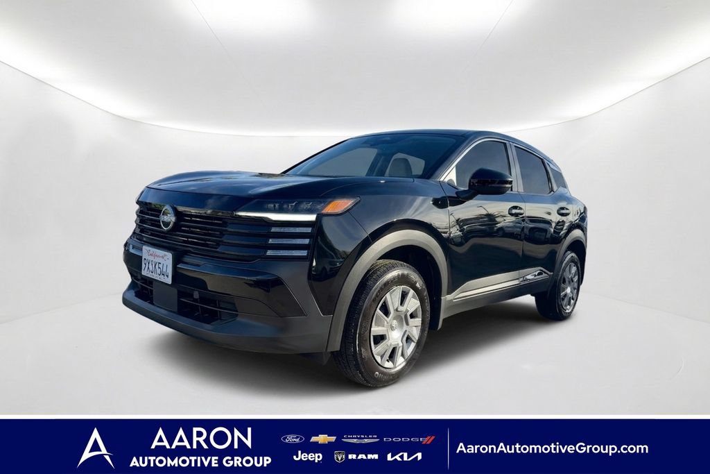Used 2026 Nissan Kicks S FWD image 1