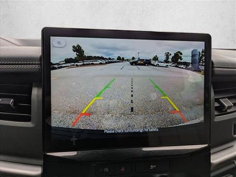 Used 2023 Ford Expedition XLT RWD image 19