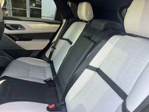Used 2018 Land Rover Range Rover Velar AWD/4WD image 19