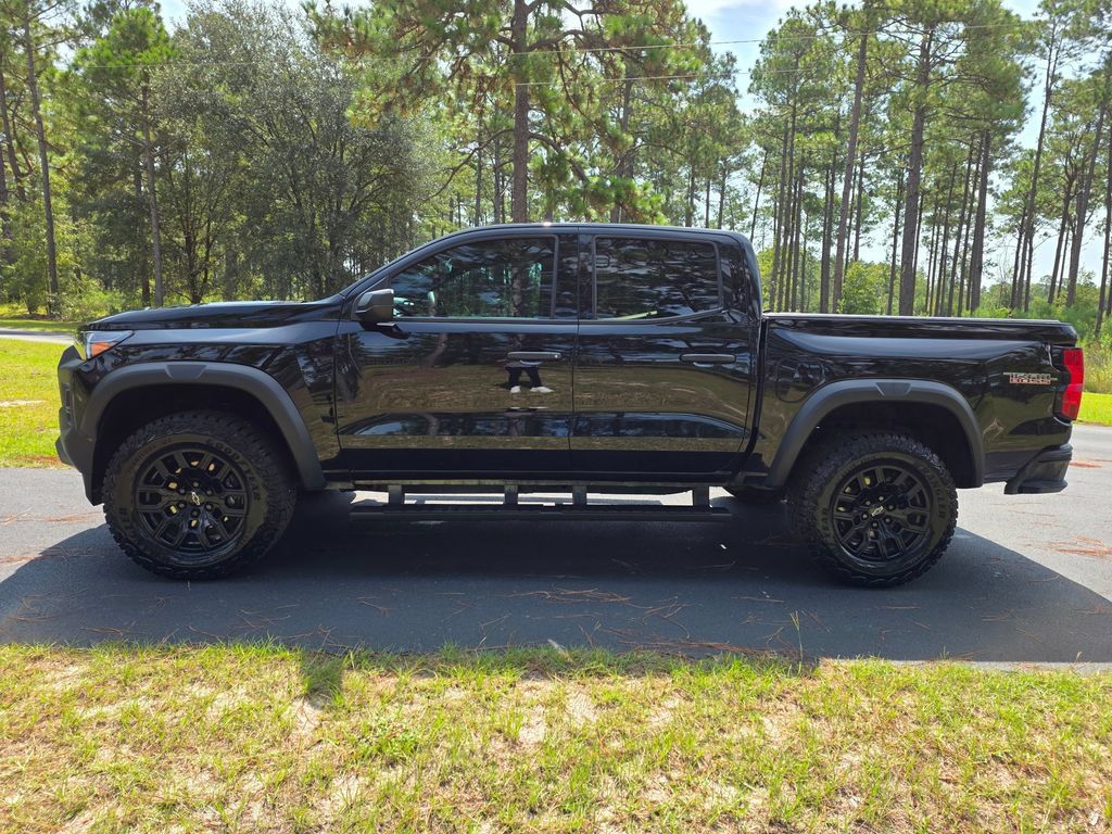 Used 2024 Chevrolet Colorado Trail Boss w/ Advanced Trailering Package AWD/4WD image 2