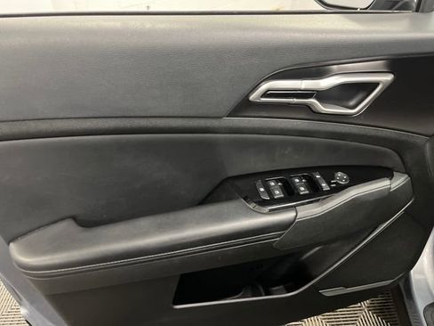 Certified 2023 Kia Sportage EX image 10