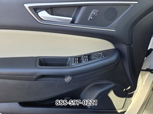 Used 2024 Ford Edge SEL w/ Convenience Package image 32