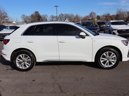 Used 2023 Audi Q3 2.0T Premium w/ Convenience Package image 5