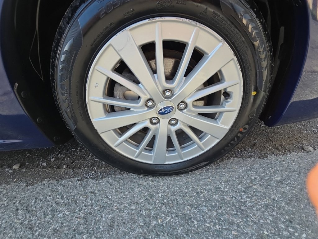 Used 2018 Subaru Impreza 2.0i Premium w/ Eyesight & BSD & Rcta AWD/4WD image 27