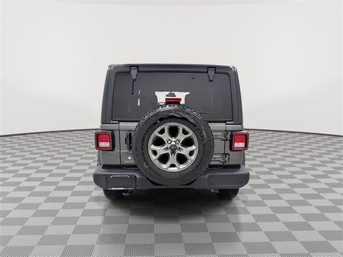 Used 2020 Jeep Wrangler Unlimited Sport image 9