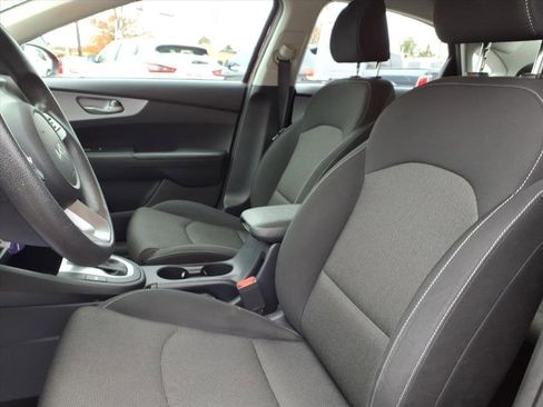 Used 2022 Kia Forte LXS image 16