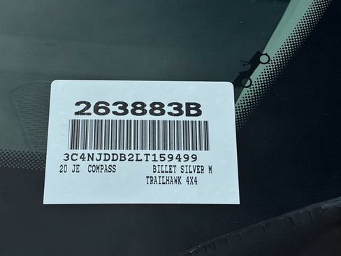 Used 2020 Jeep Compass Trailhawk AWD/4WD image 29