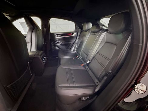 New 2026 Porsche Cayenne S image 17