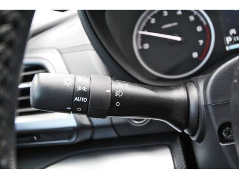 Used 2024 Subaru Forester Premium AWD/4WD image 17