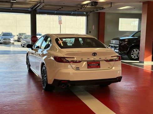 Certified 2025 Toyota Camry SE AWD/4WD image 4