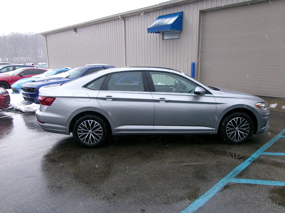 Used 2020 Volkswagen Jetta SE w/ SE Cold Weather Package FWD image 6