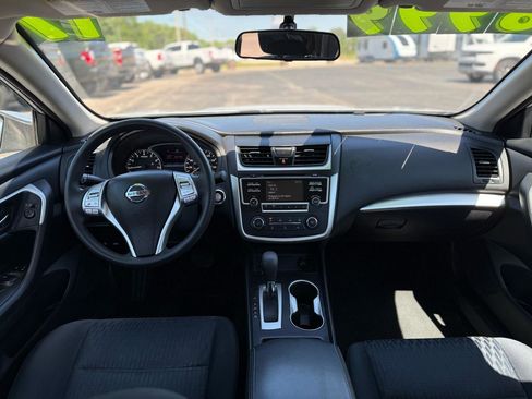 Used 2017 Nissan Altima 2.5 S w/ Power Driver Seat Package FWD image 17