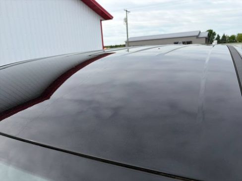 Used 2023 Chrysler Voyager LX FWD image 11