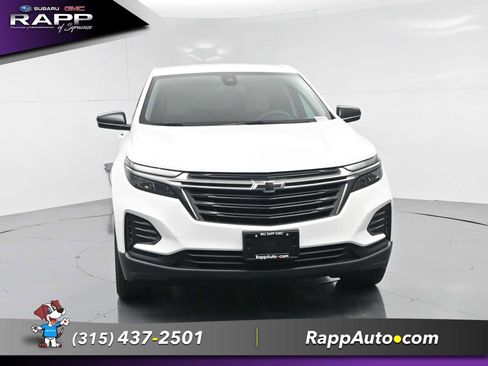 Used 2023 Chevrolet Equinox LS w/ LS Convenience Package AWD/4WD image 3