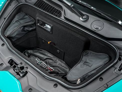 Used 2023 Lamborghini Huracan Tecnica image 45