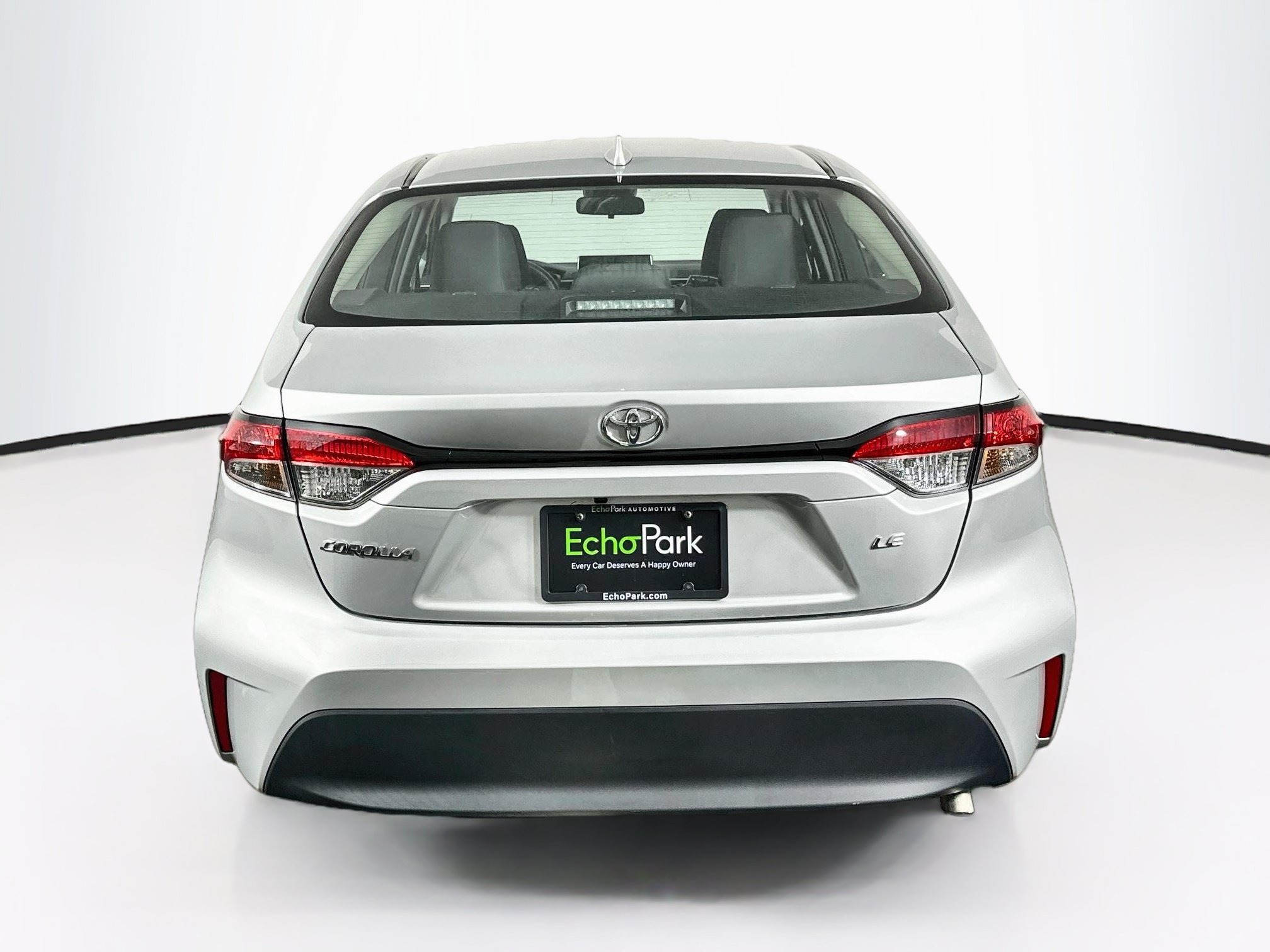 Used 2025 Toyota Corolla LE FWD image 7