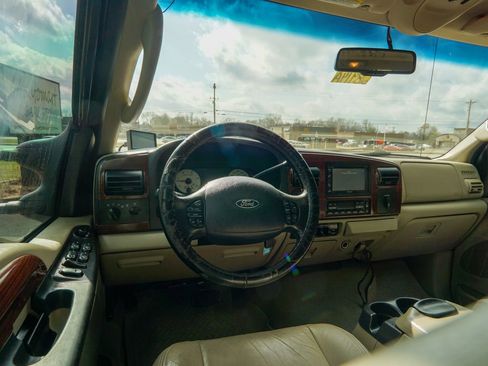 Used 2006 Ford F250 Lariat image 15