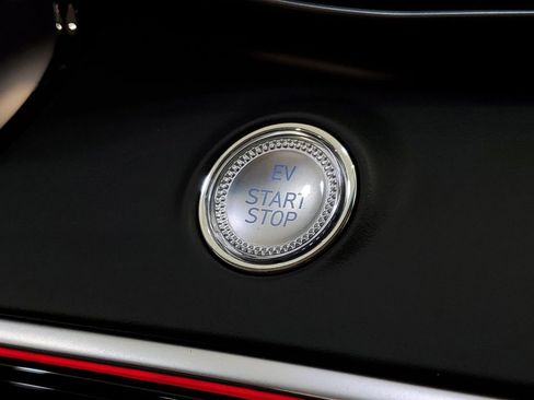 Used 2024 Genesis Electrified GV70 Advanced image 28