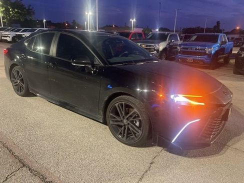 Used 2025 Toyota Camry XSE w/ Premium Plus Package image 1