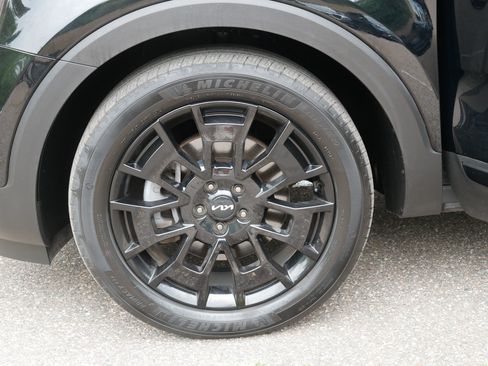 Certified 2022 Kia Telluride SX w/ Nightfall Edition Package AWD/4WD image 15