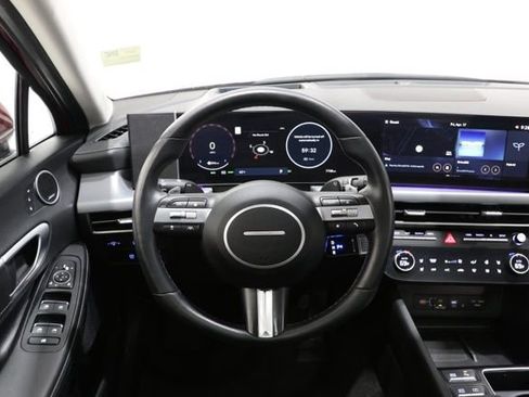 Certified 2025 Hyundai Sonata Limited image 12