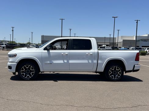 Used 2025 RAM 1500 Laramie w/ Sport Appearance Package AWD/4WD image 2